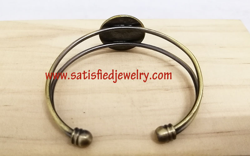 BANGLE0011 - 3.jpg