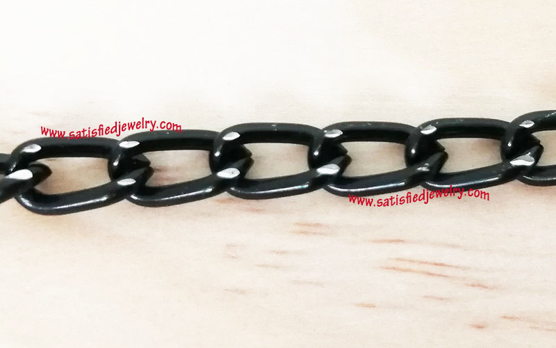 CHAIN0083.jpg