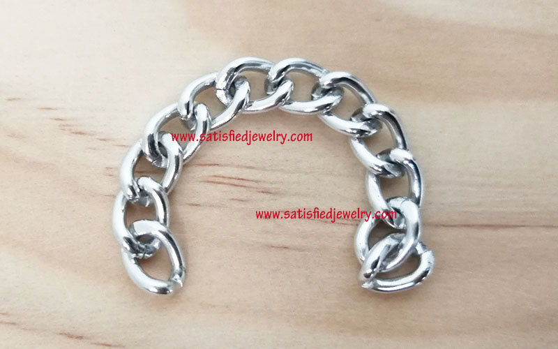 CHAIN0077 - 1.jpg