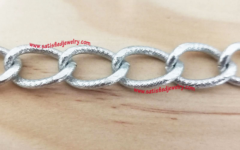 CHAIN0067.jpg