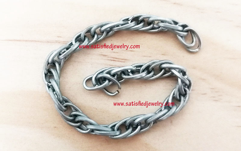 CHAIN0102 - 1.jpg