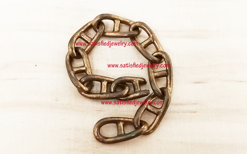 CHAIN0345 - 4.jpg