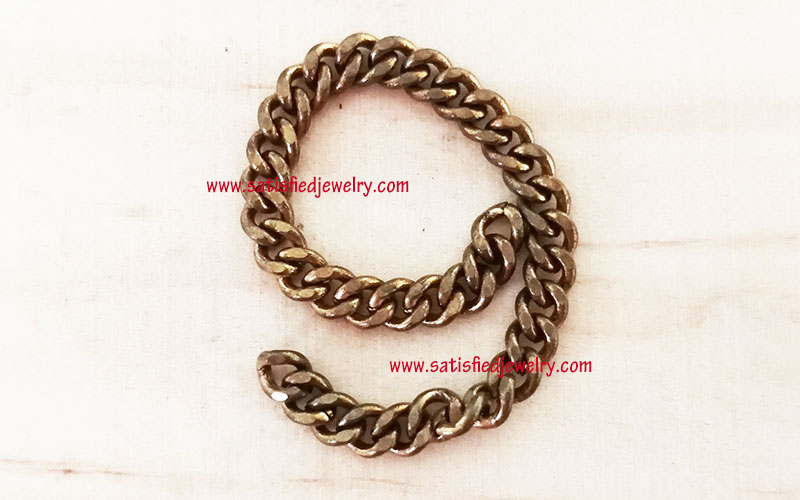 CHAIN0244 - 3.jpg