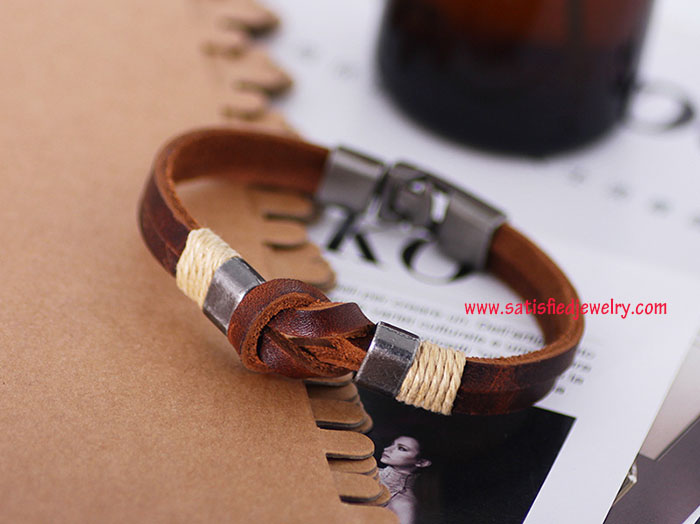 RLEATHER0065 - 3.jpg