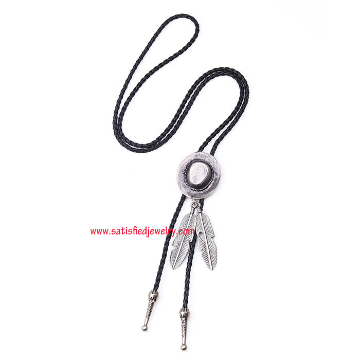 NECKLACE0027 - 5.jpg