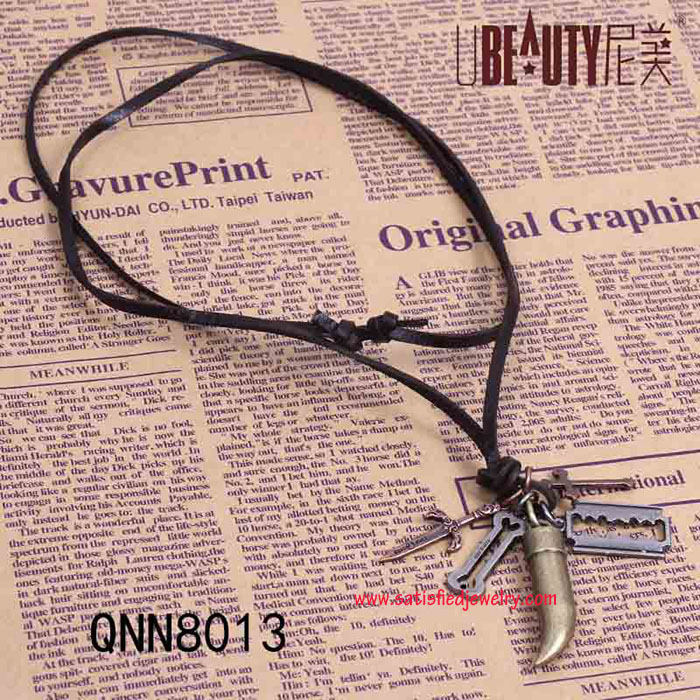 NECKLACE0047 - 1.jpg