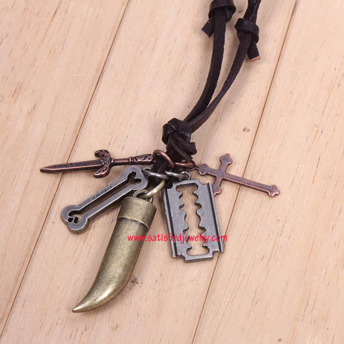 NECKLACE0047 - 2.jpg