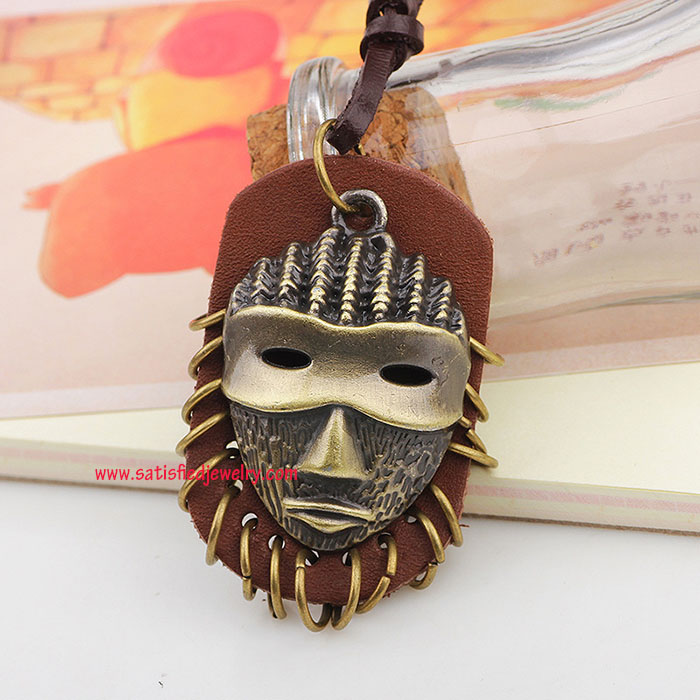 NECKLACE0048 - 2.jpg