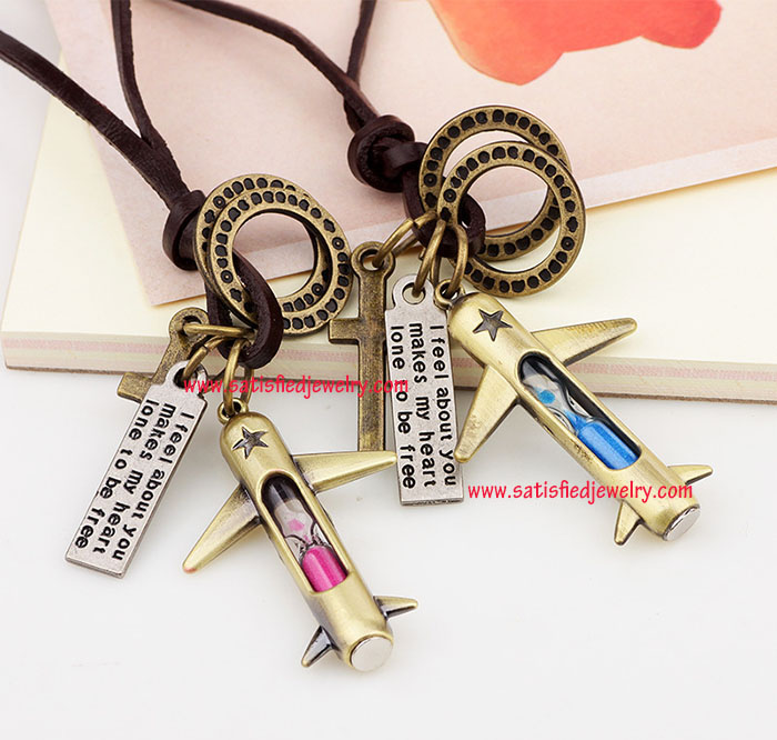 NECKLACE0051 - 3.jpg