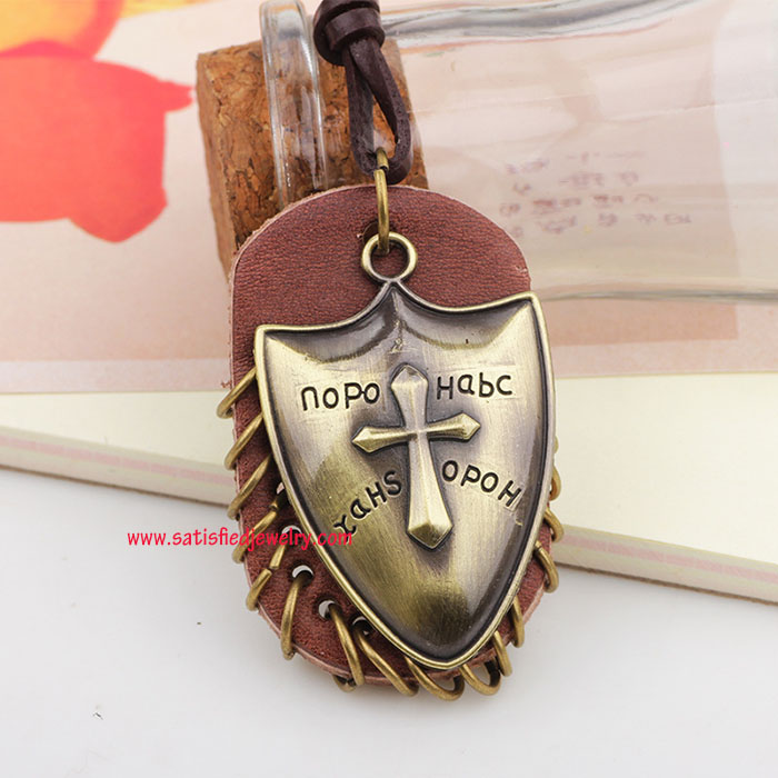 NECKLACE0056 - 2.jpg