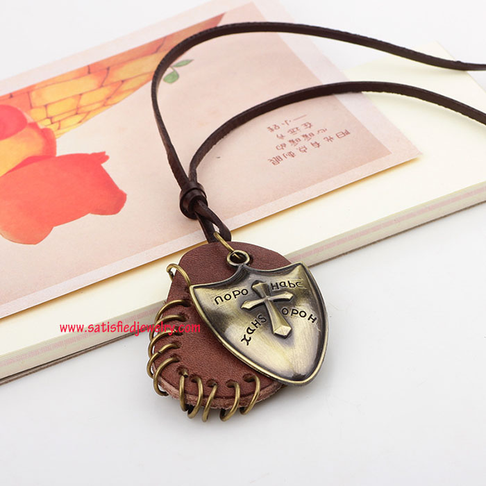 NECKLACE0056 - 3.jpg