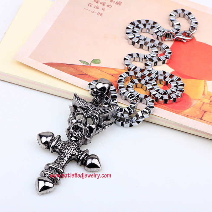 NECKLACE0102 - 3.jpg