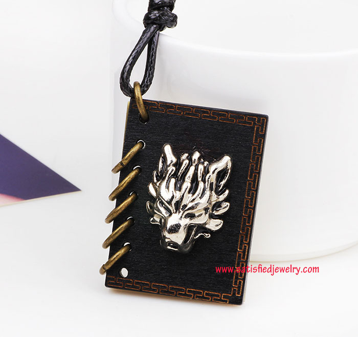 NECKLACE0104 - 3.jpg