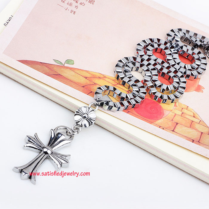 NECKLACE0110 - 4.jpg