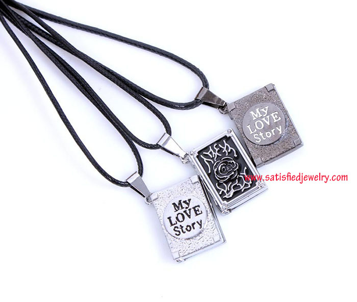 NECKLACE0130 - 2.jpg