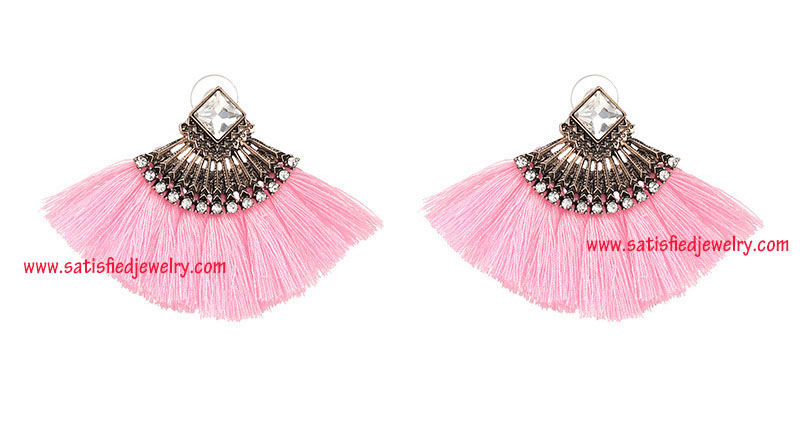 TASSEL0054 - 4.jpg