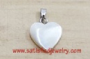 12mm Shell Heart Pendants - BSHELL0169